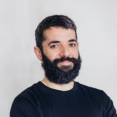 Mica Oliveira picture